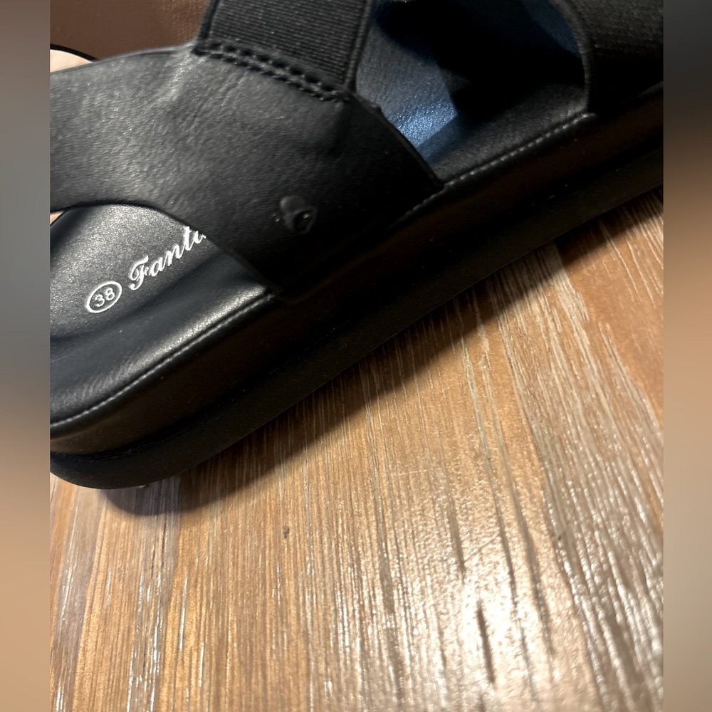 Fantastic Pair Greek Stretch Sandals - Picture 5 of 6